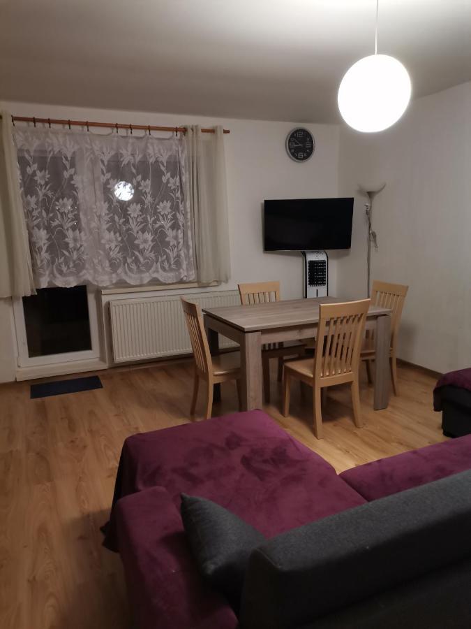 Apartman Family S Vyhladom Na Choc Лучки Екстер'єр фото