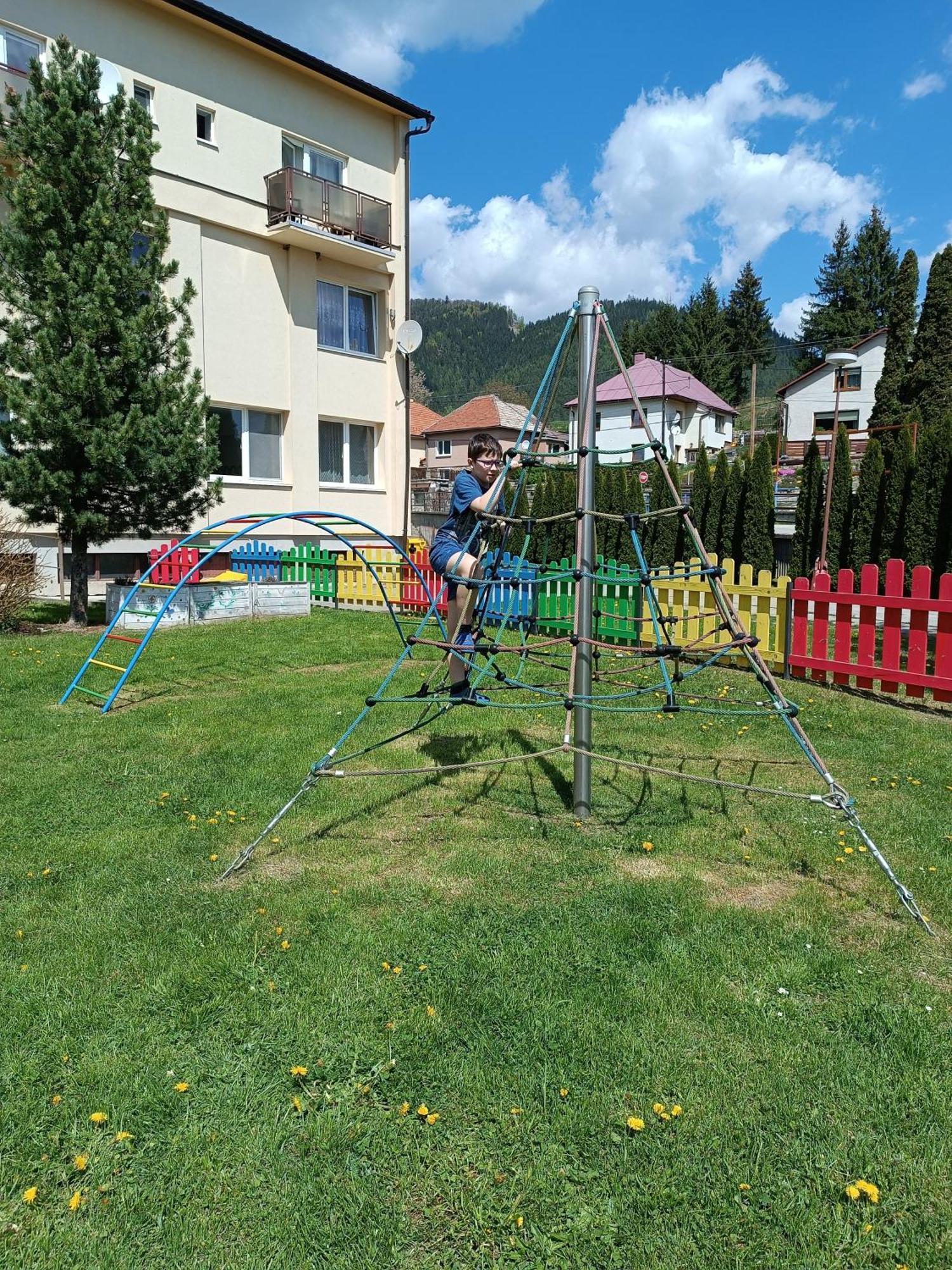 Apartman Family S Vyhladom Na Choc Лучки Екстер'єр фото